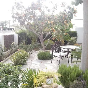 Apartment Bonito De 3 Hab. Con Jardin